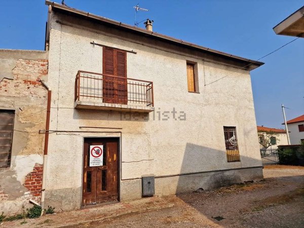 casa indipendente in vendita a Vigevano