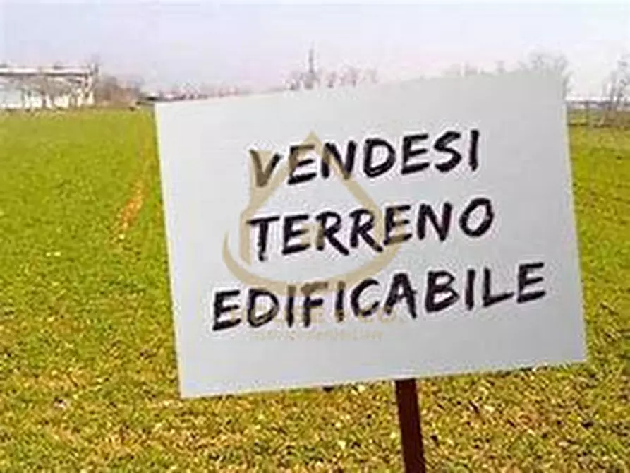 casa indipendente in vendita a Vigevano in zona Piccolini
