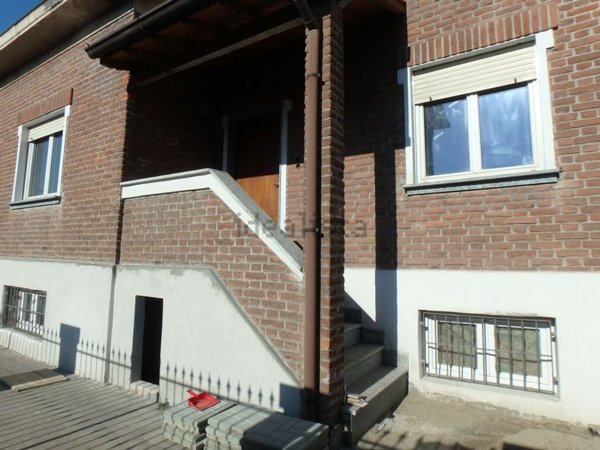 casa indipendente in vendita a Vigevano