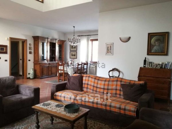 casa indipendente in vendita a Vigevano