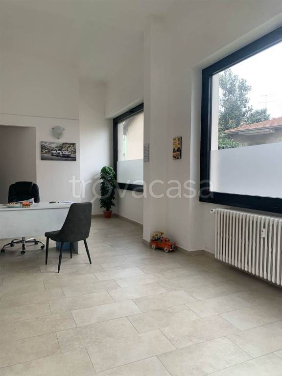 ufficio in vendita a Vigevano