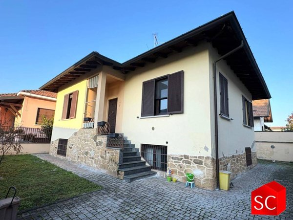 casa indipendente in vendita a Vigevano