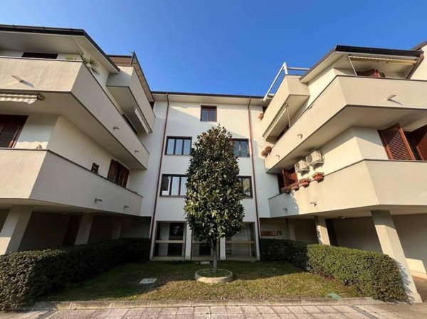 appartamento in vendita a Vigevano in zona Buccella