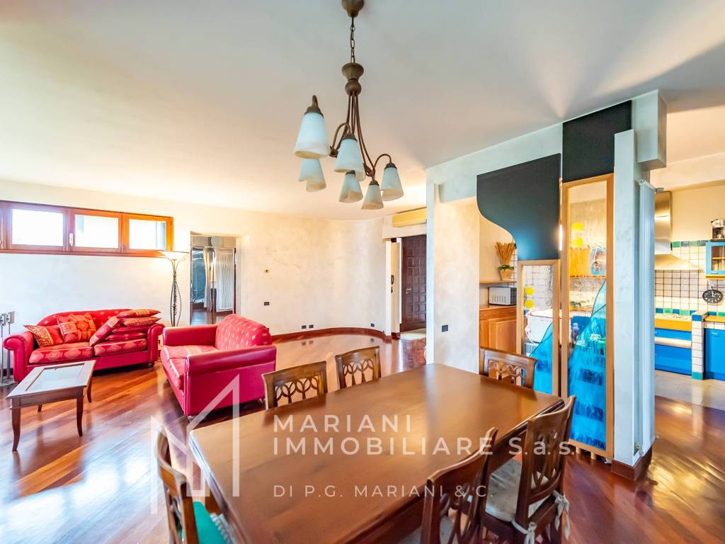 casa indipendente in vendita a Vigevano