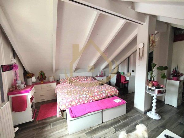casa indipendente in vendita a Vigevano