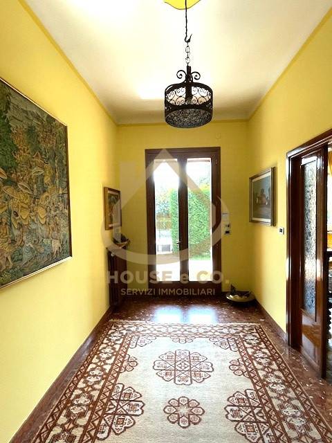 casa indipendente in vendita a Vigevano