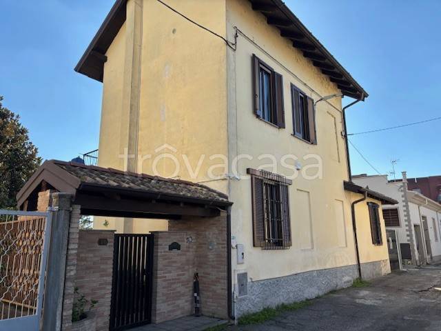 casa indipendente in vendita a Vigevano