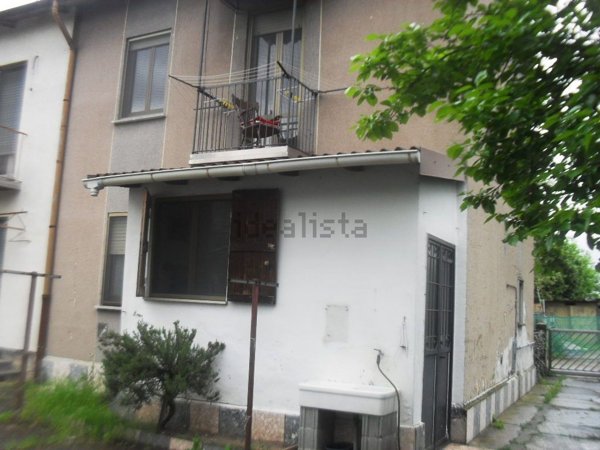 casa indipendente in vendita a Vigevano
