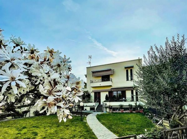 casa semindipendente in vendita a Vigevano