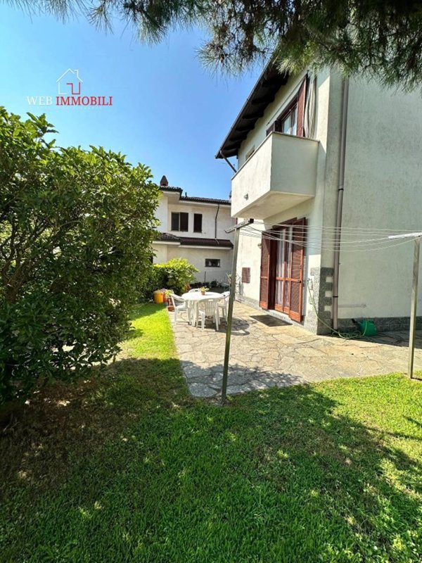 casa indipendente in vendita a Vigevano