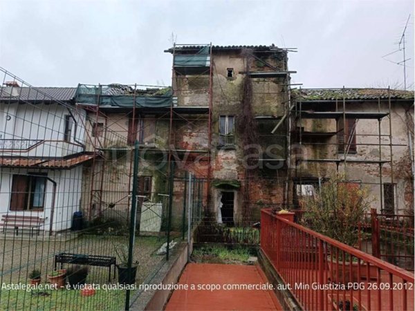 casa indipendente in vendita a Vigevano in zona Morsella