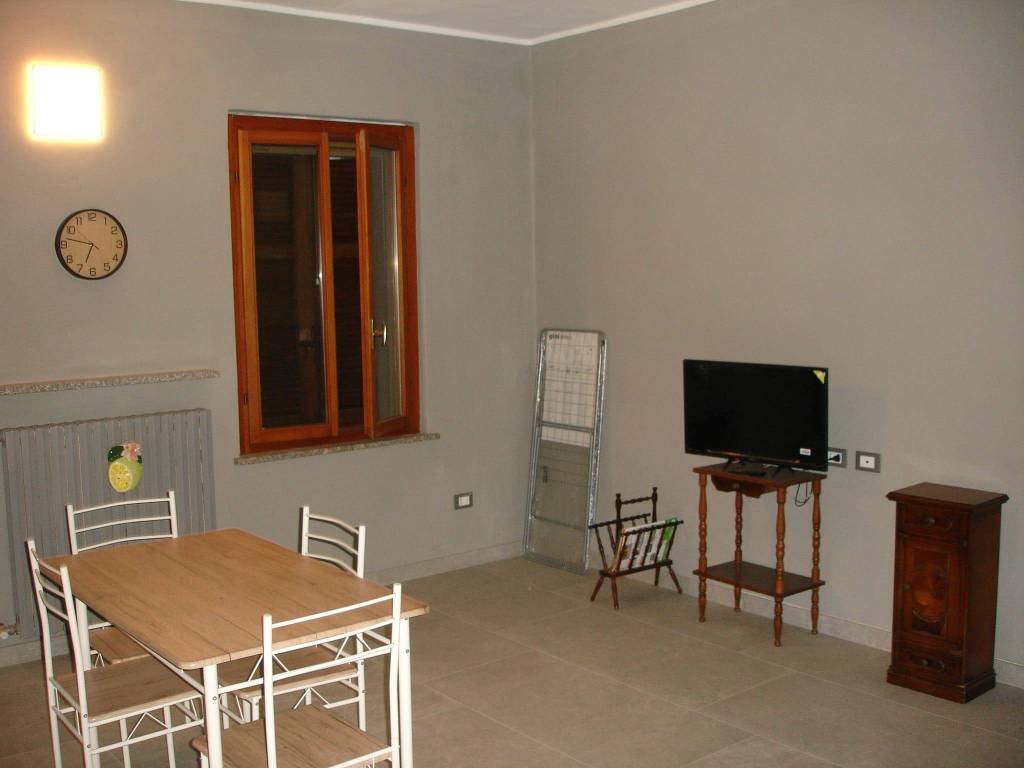 appartamento in vendita a Vigevano in zona Piccolini