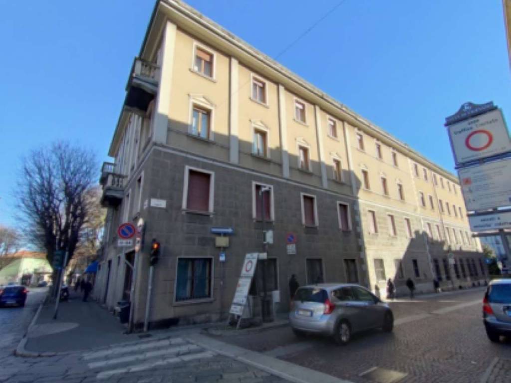 intera palazzina in vendita a Vigevano