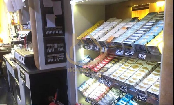 negozio in vendita a Vigevano