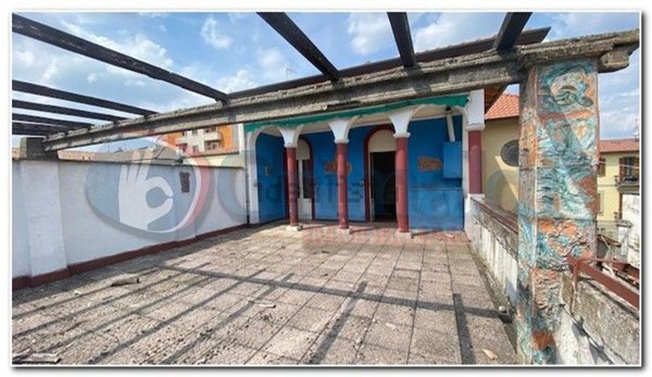 casa indipendente in vendita a Vigevano