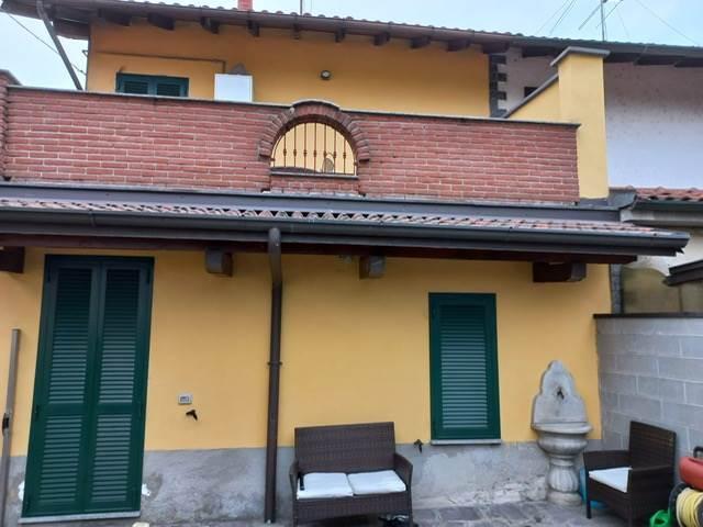 casa indipendente in vendita a Vigevano