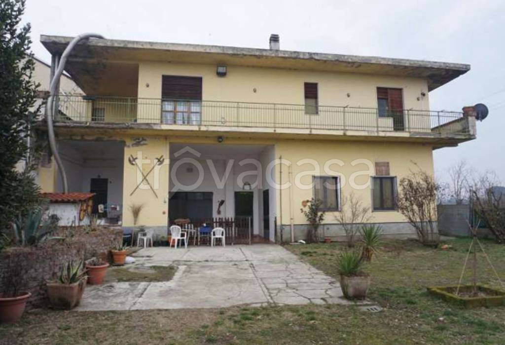 appartamento in vendita a Vigevano in zona Fogliano