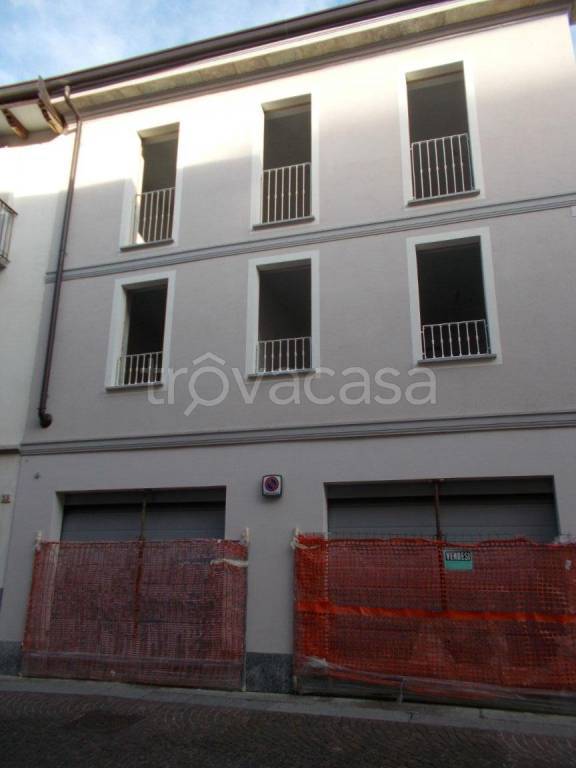 casa indipendente in vendita a Vigevano
