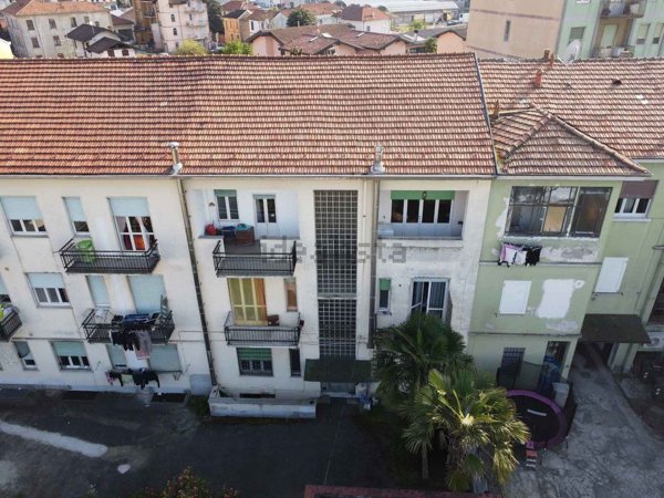 negozio in vendita a Vigevano