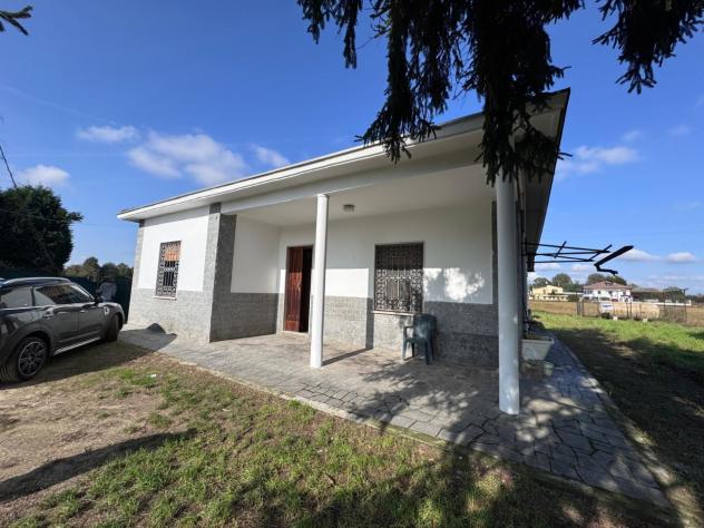 casa indipendente in vendita a Vigevano