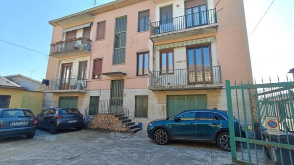 appartamento in vendita a Vigevano in zona Piccolini