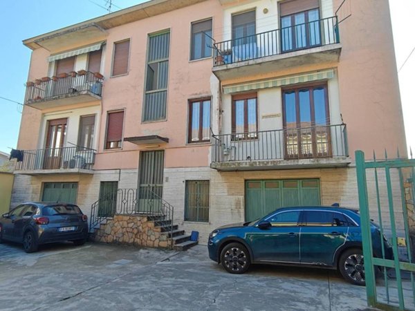 appartamento in vendita a Vigevano in zona Piccolini