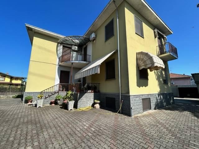 casa indipendente in vendita a Vigevano