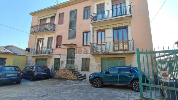 appartamento in vendita a Vigevano in zona Piccolini