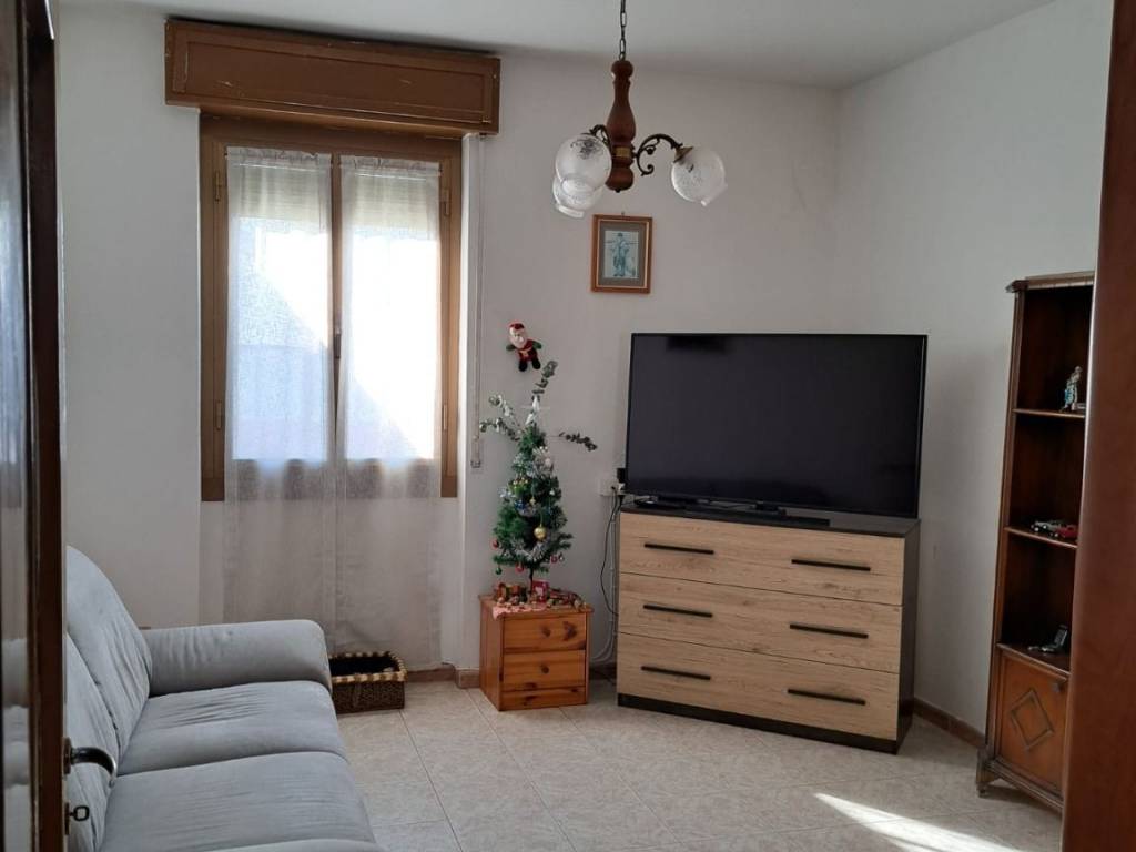 casa indipendente in vendita a Vigevano
