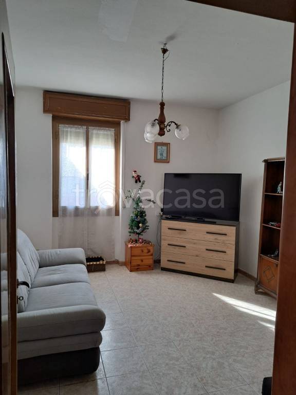 casa indipendente in vendita a Vigevano