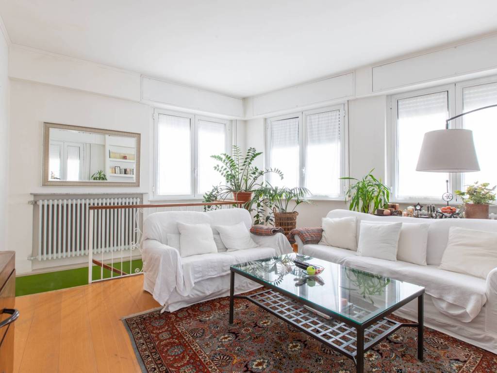 casa indipendente in vendita a Vigevano