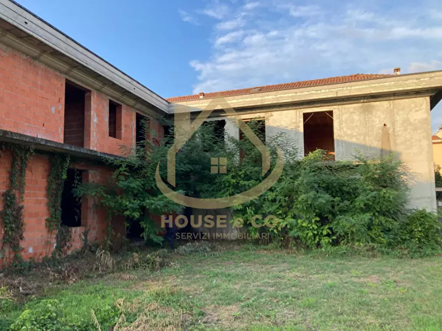 casa indipendente in vendita a Vigevano