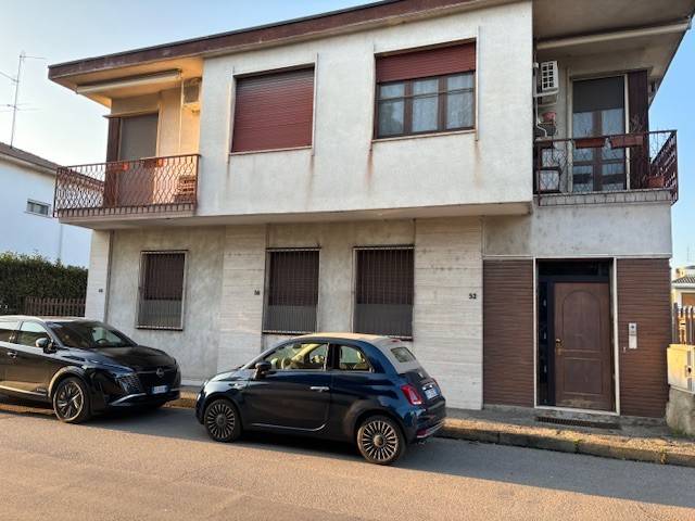 casa indipendente in vendita a Vigevano