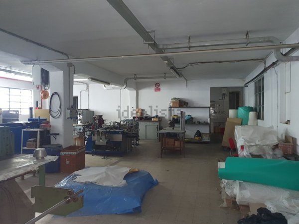 capannone in vendita a Vigevano