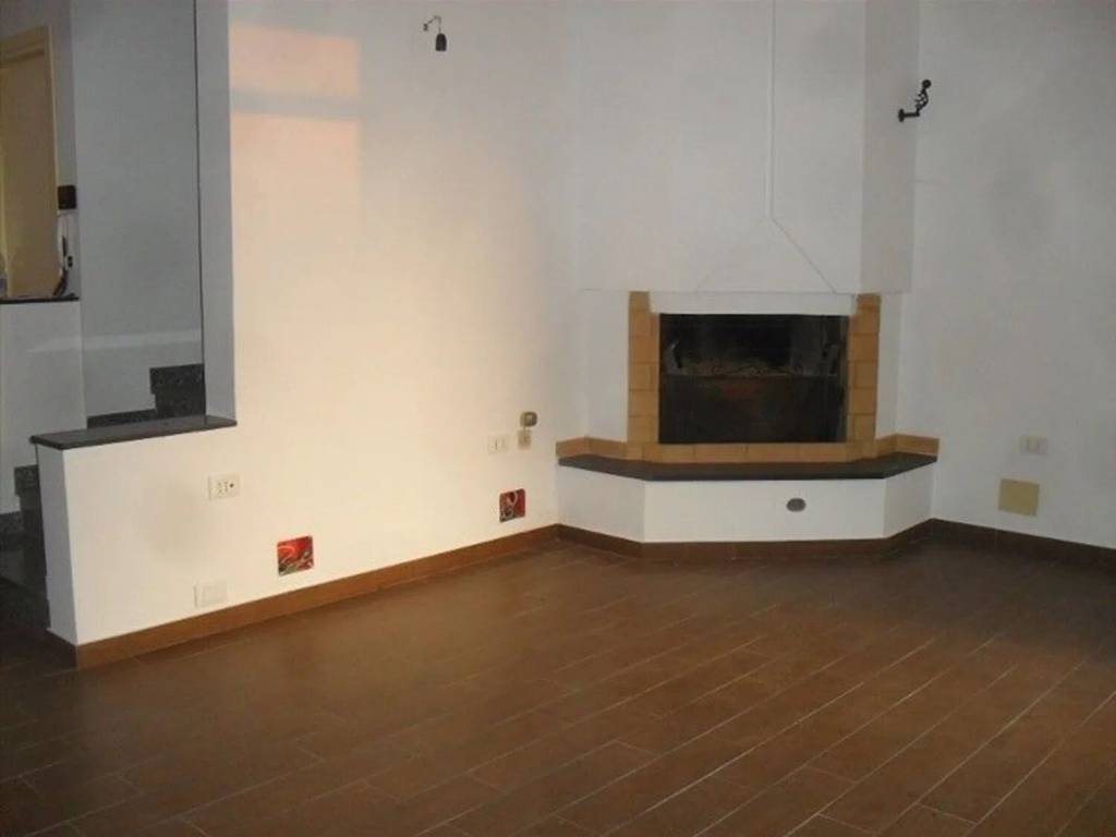 casa indipendente in vendita a Vigevano