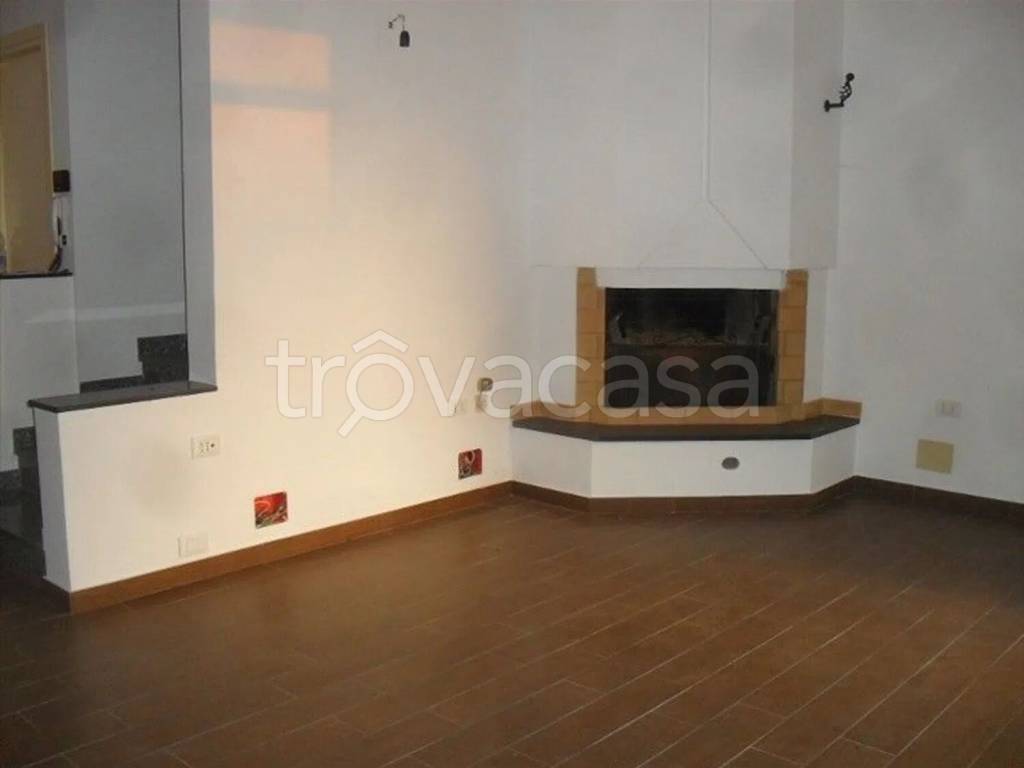 casa indipendente in vendita a Vigevano