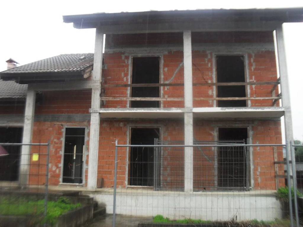 casa indipendente in vendita a Vigevano