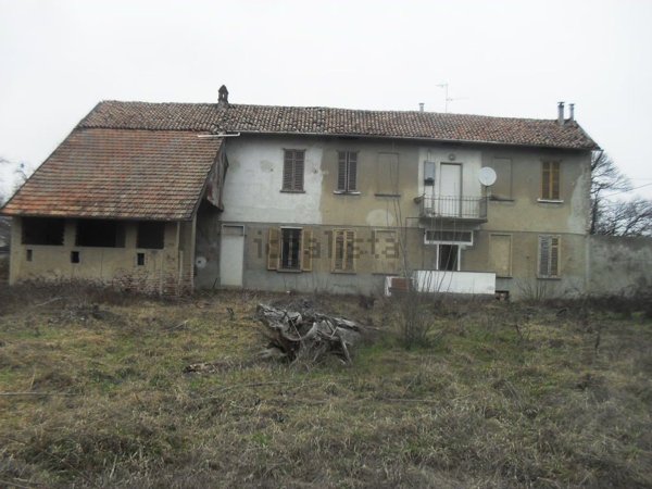 casa indipendente in vendita a Vigevano