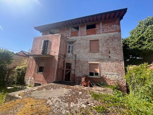 casa indipendente in vendita a Vigevano in zona Morsella