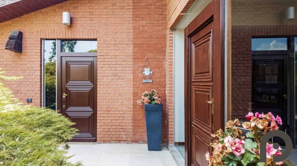 casa indipendente in vendita a Vigevano in zona Sforzesca