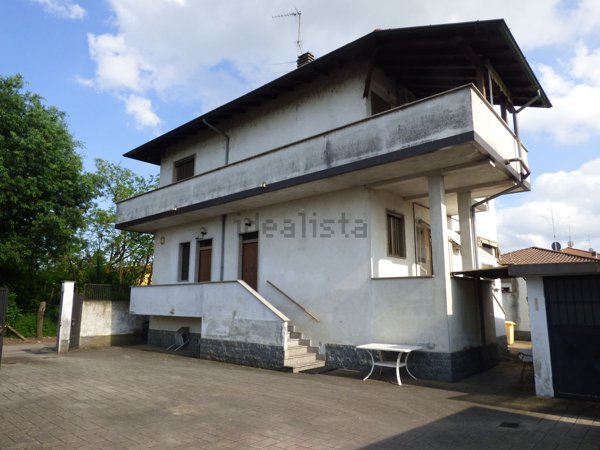 casa indipendente in vendita a Vigevano