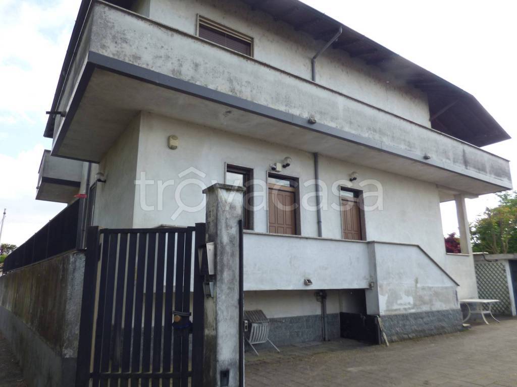 casa indipendente in vendita a Vigevano