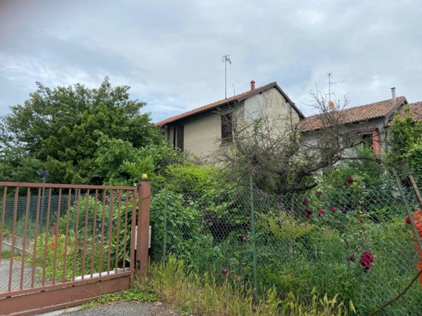 casa indipendente in vendita a Vigevano