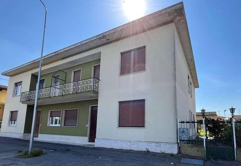 casa indipendente in vendita a Vigevano