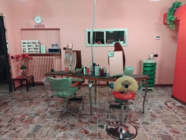 negozio in vendita a Vigevano