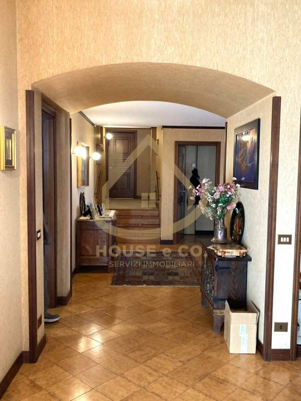 casa indipendente in vendita a Vigevano