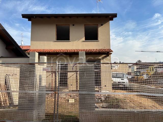 casa indipendente in vendita a Vigevano