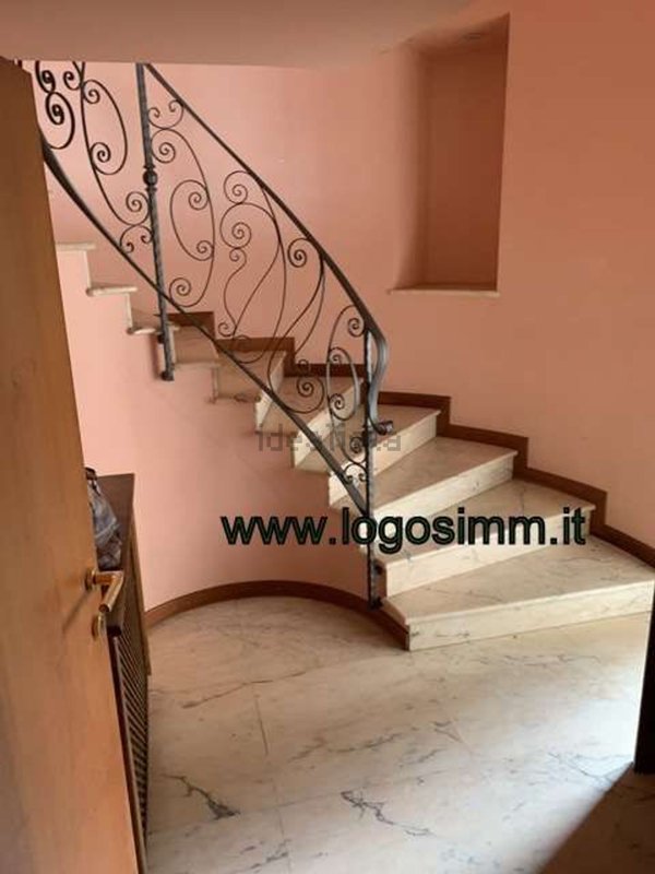 casa indipendente in vendita a Vigevano