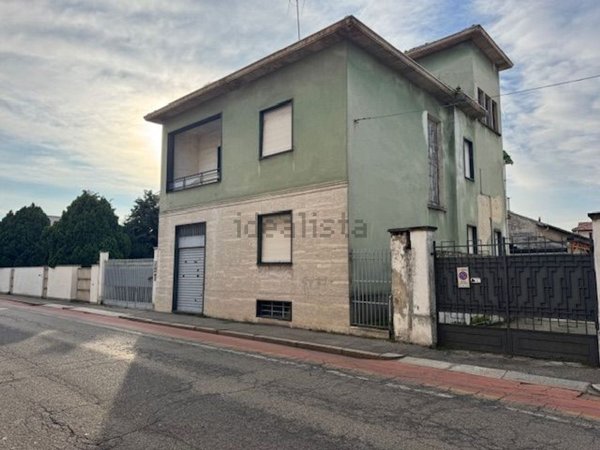 casa indipendente in vendita a Vigevano