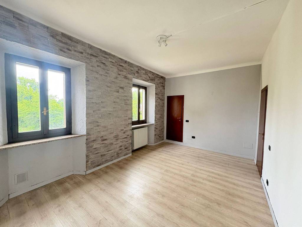 appartamento in vendita a Vigevano in zona Sforzesca
